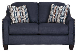 Creeal Heights Benchcraft Loveseat