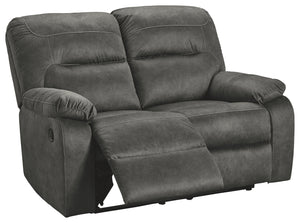 Bolzano Benchcraft Loveseat