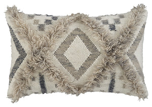 Liviah Signature Design by Ashley Pillow Set of 4
