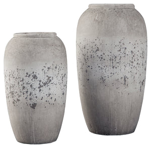 Dimitra Signature Design by Ashley Vase