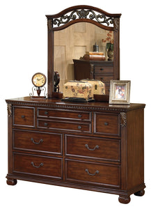 Leahlyn Signature Design by Ashley Dresser and Mirror