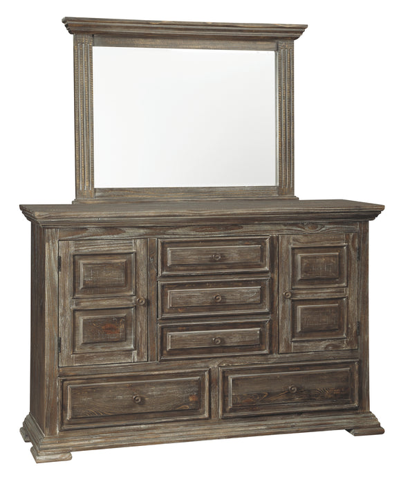 Wyndahl Signature Design by Ashley Dresser and Mirror
