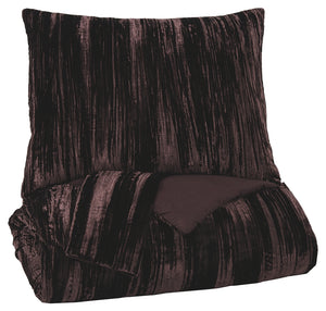 Wanete Signature Design by Ashley Comforter Set Queen
