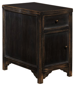 Gavelston Signature Design by Ashley End Table Chair Side